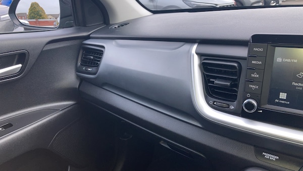 Used Kia Stonic 2019 for sale - 76253902: Photo 7