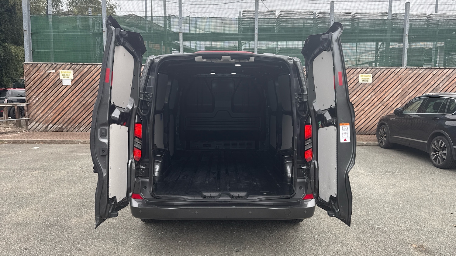 Used Ford Transit Custom 2024 for sale - 76036595: Photo 3