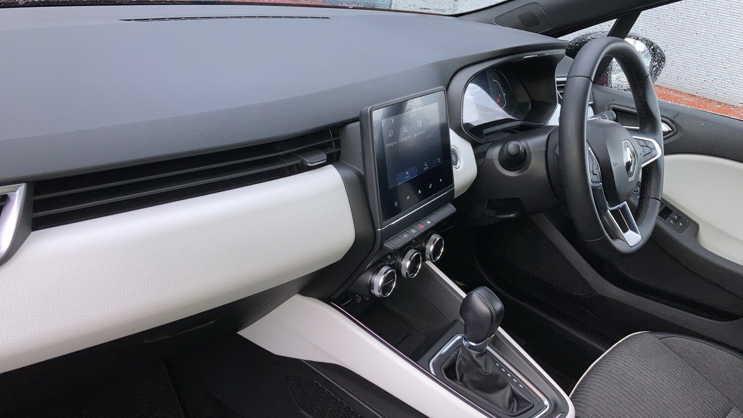 Used Renault Clio 2022 for sale - 77570519: Photo 12