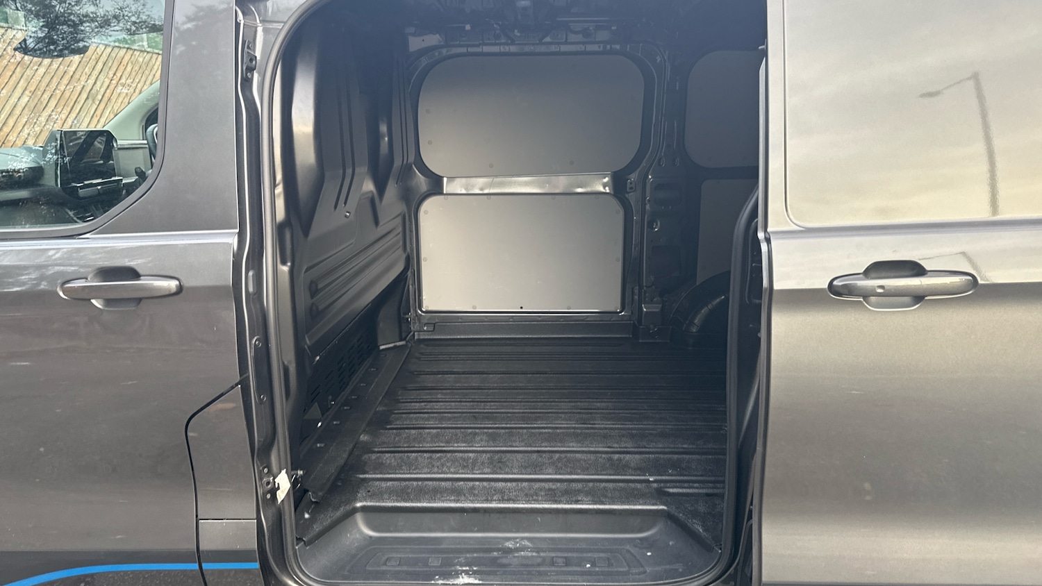 Used Ford Transit Custom 2024 for sale - 76363281: Photo 14
