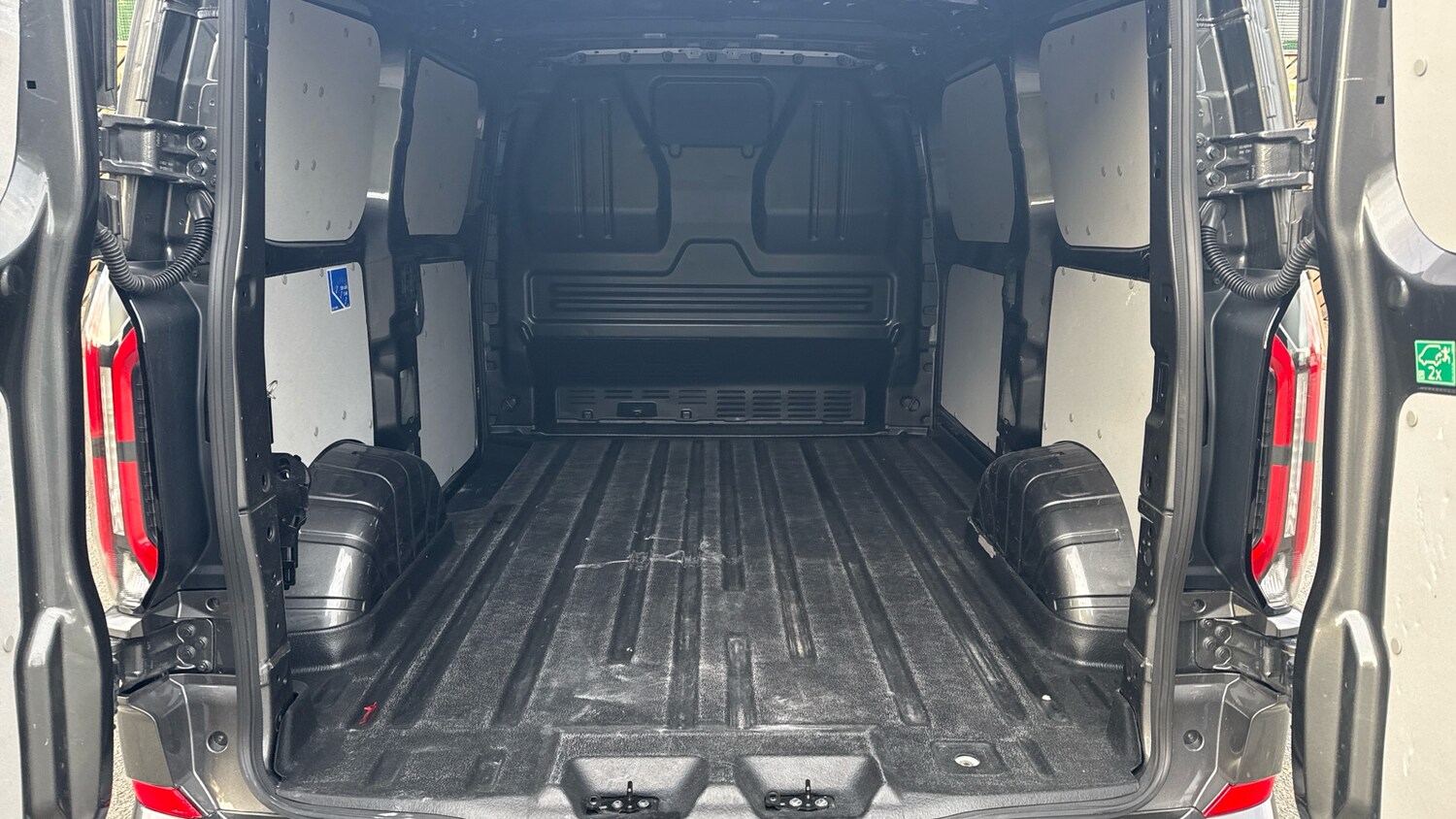 Used Ford Transit Custom 2024 for sale - 76363281: Photo 23