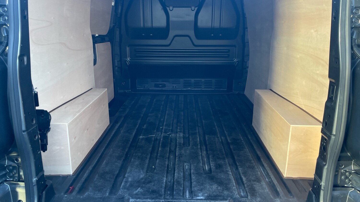 Used Ford Transit Custom 2024 for sale - 76363281: Photo 30