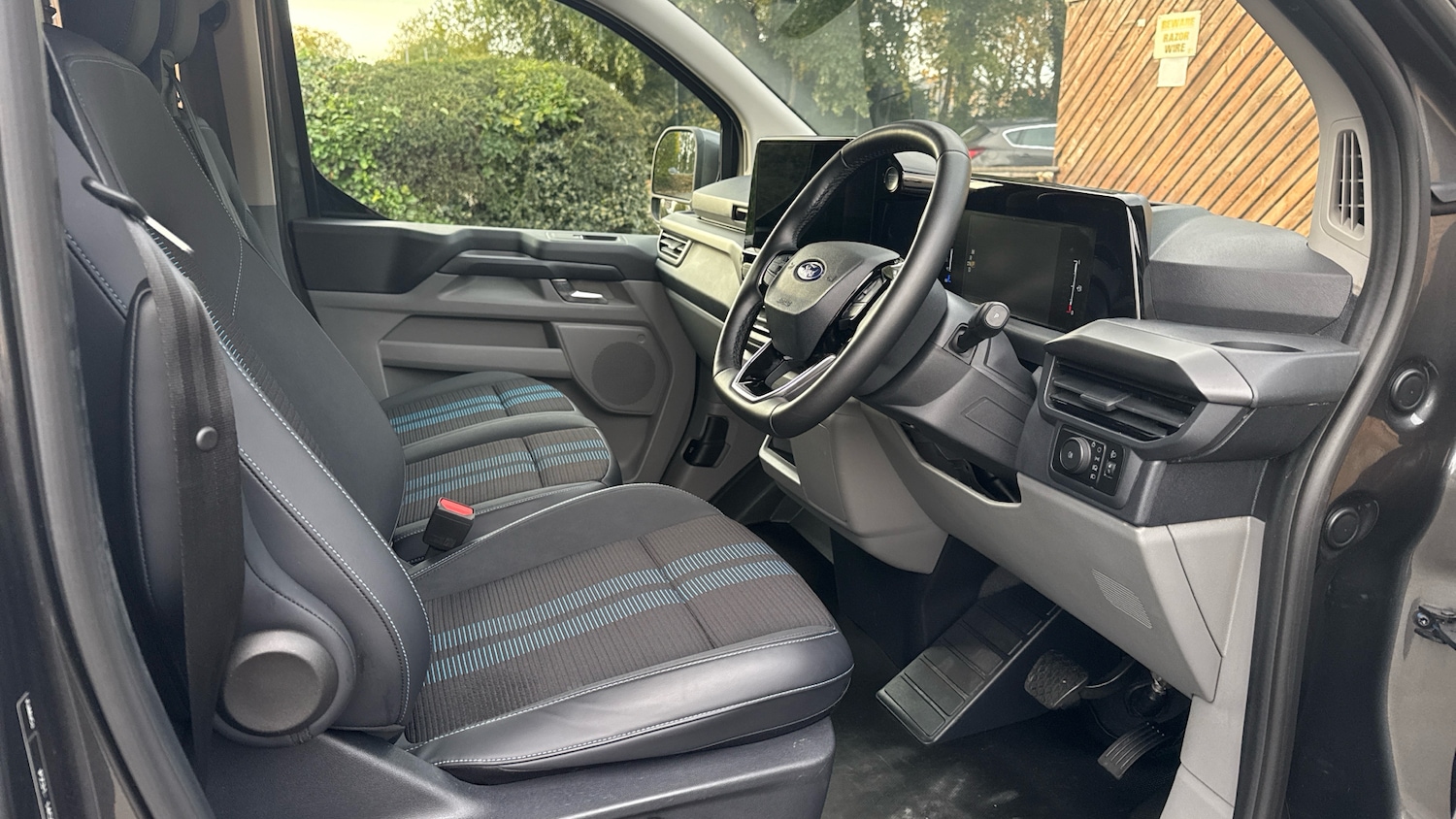 Used Ford Transit Custom 2024 for sale - 76363281: Photo 4