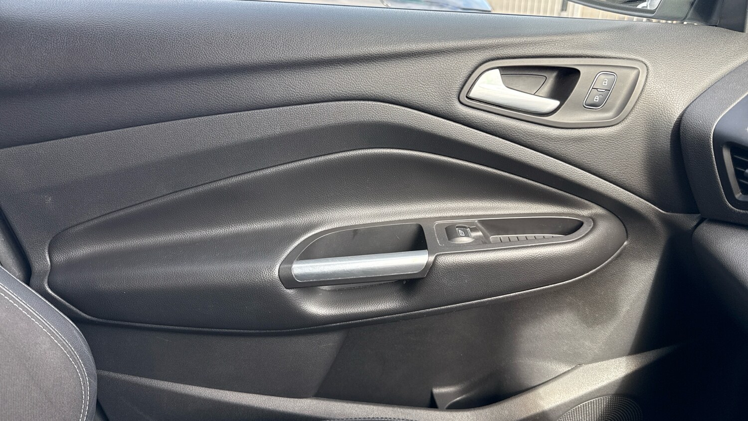 Used Ford Kuga 2017 for sale - 78038522: Photo 39