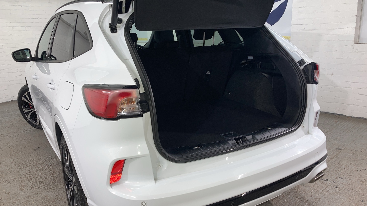 Used Ford Kuga 2023 for sale - 76653143: Photo 41