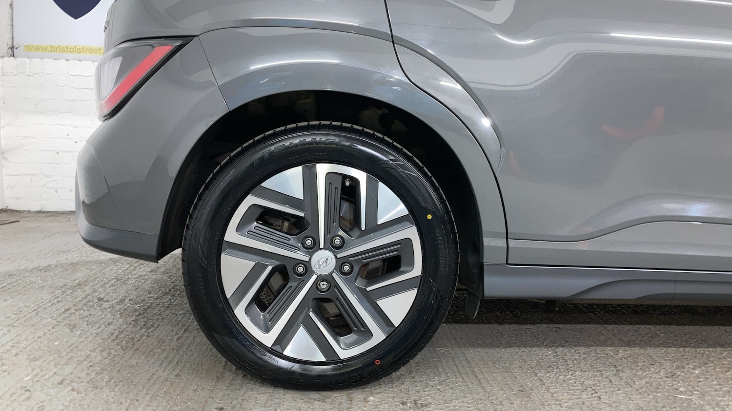 Used Hyundai KONA 2021 for sale - 77687904: Photo 27