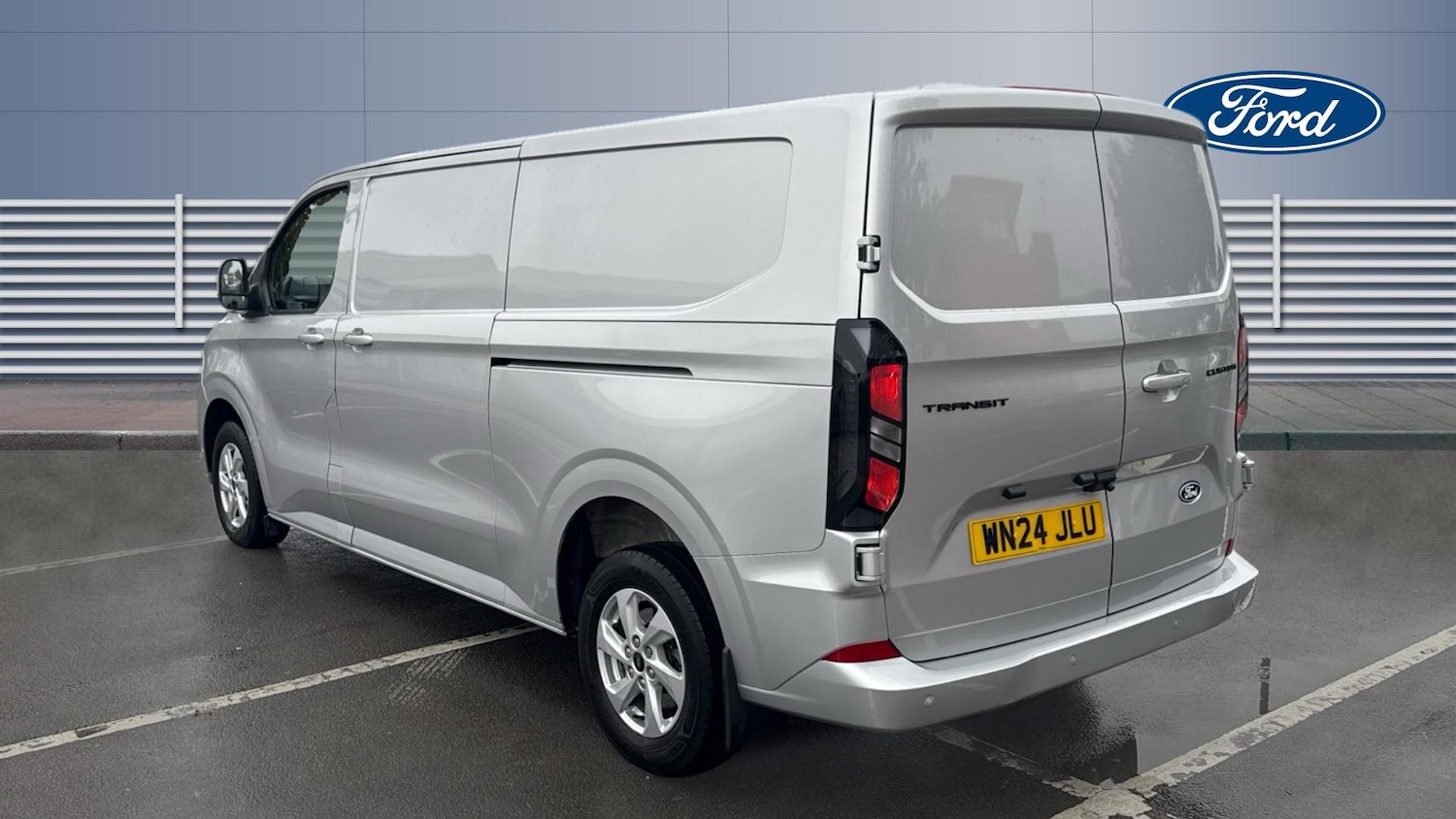Used Ford Transit Custom 2024 for sale - 76156522: Photo 2