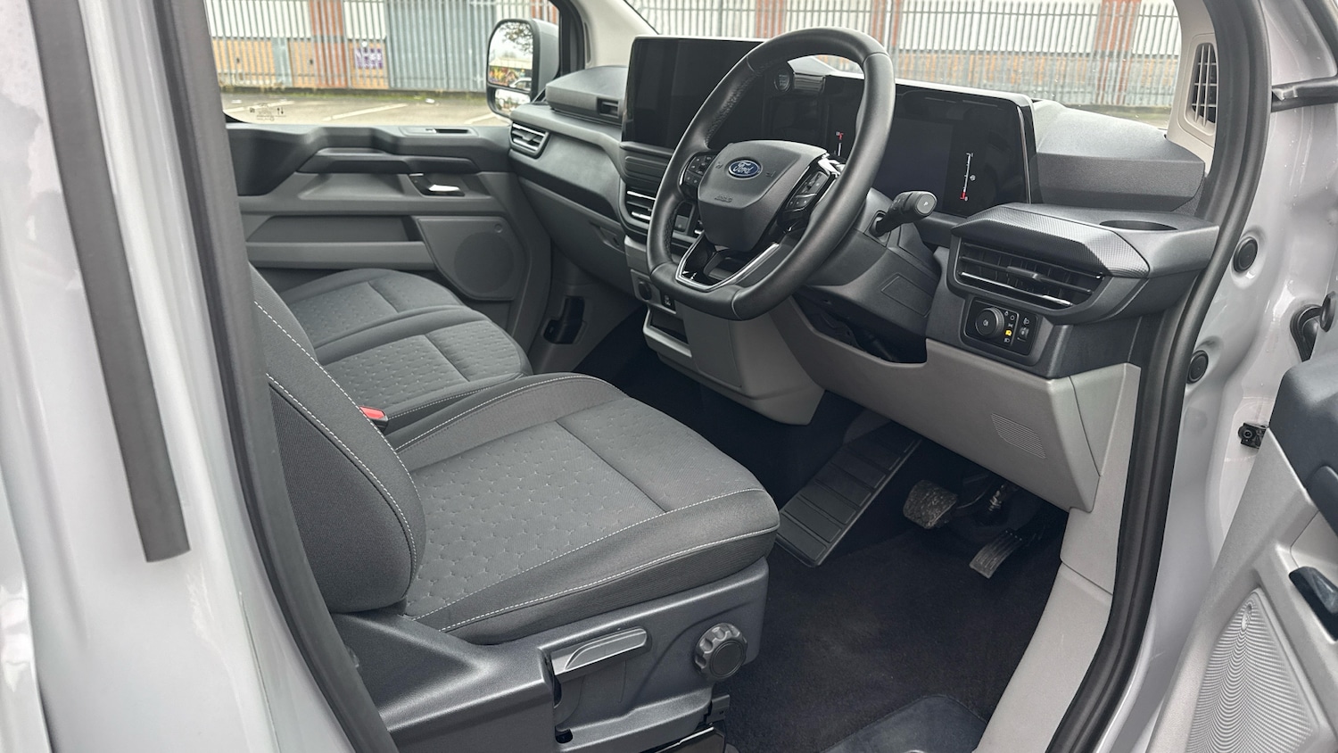 Used Ford Transit Custom 2025 for sale - 77277197: Photo 4