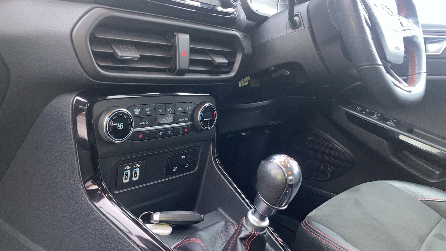 Used Ford Ecosport 2019 for sale - 76477117: Photo 11