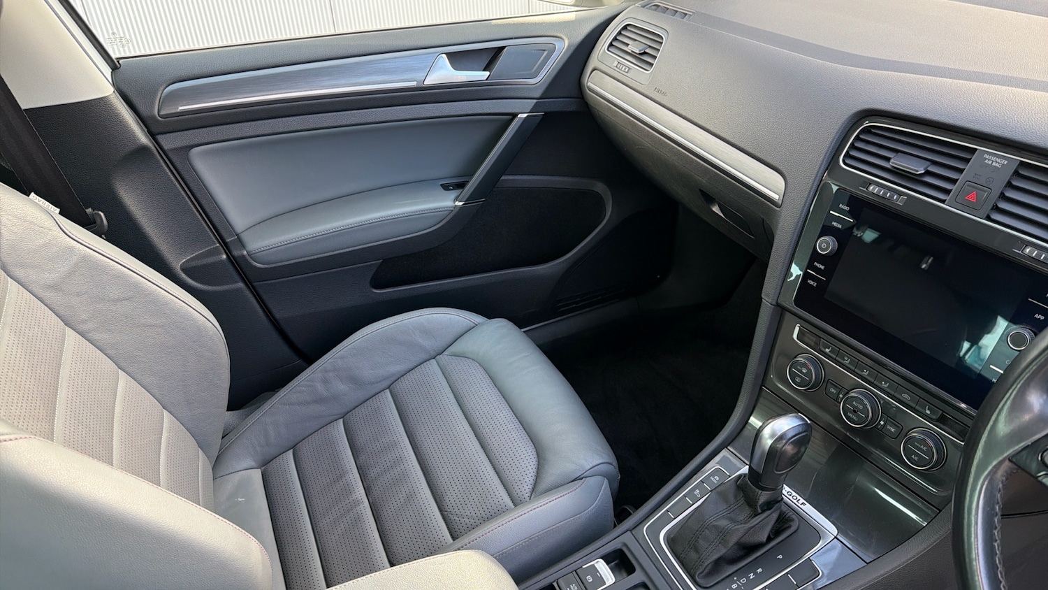 Used Volkswagen Golf 2020 for sale - 77774364: Photo 11