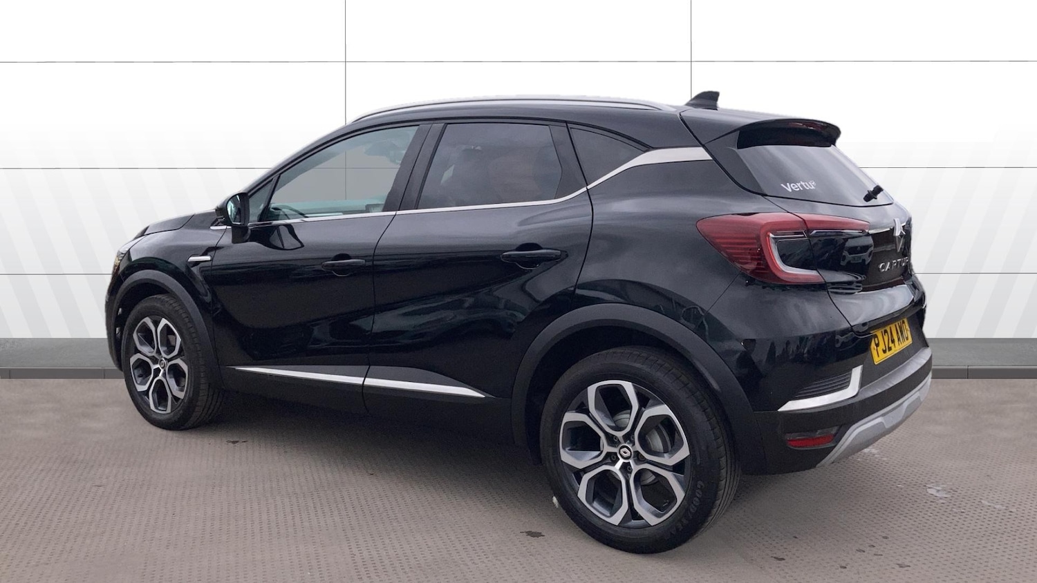 Used Renault Captur 2024 for sale - 76010954: Photo 2