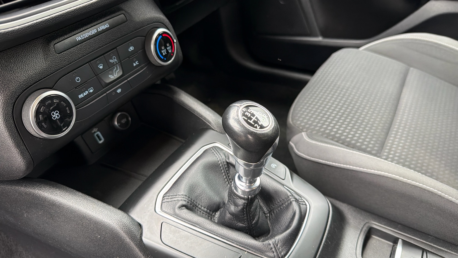 Used Ford Focus 2019 for sale - 78097983: Photo 15