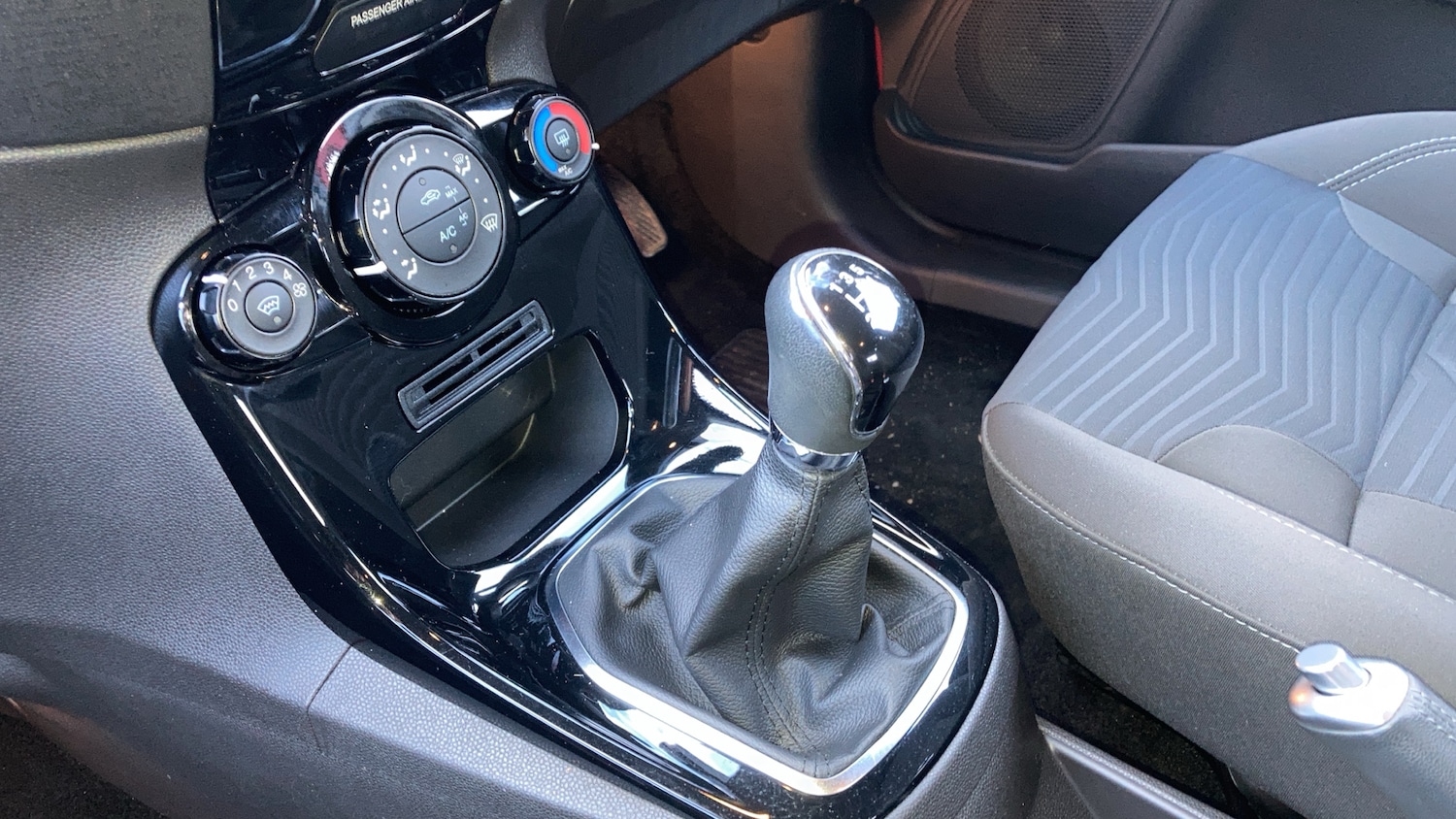 Used Ford Fiesta 2016 for sale - 76882292: Photo 11