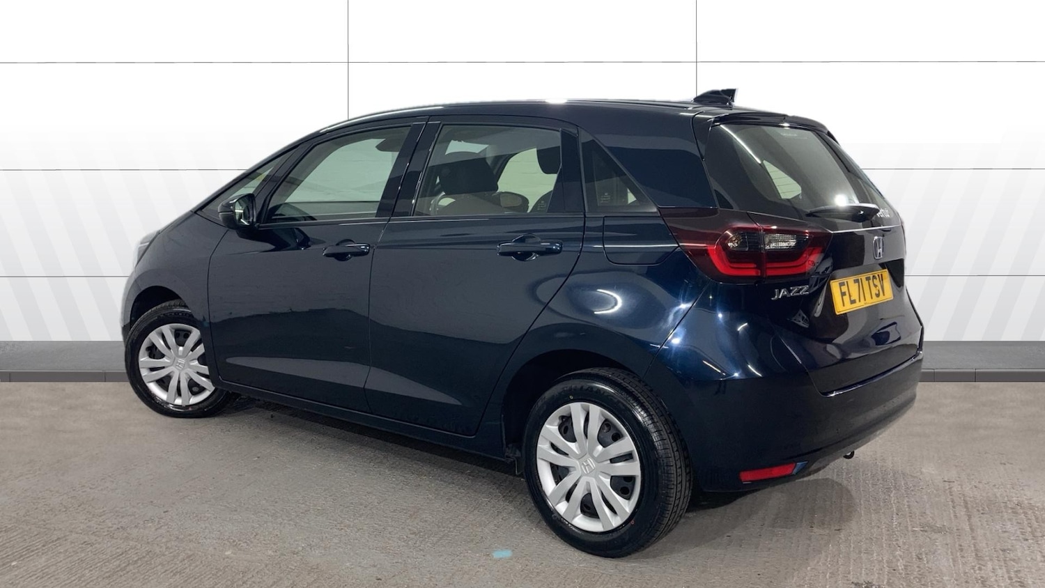 Used Honda Jazz 2021 for sale - 76734911: Photo 2