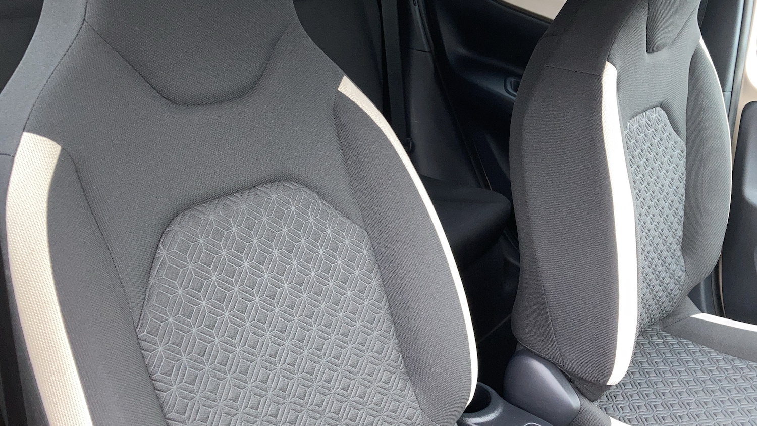 Used Toyota Aygo X 2025 for sale - 77225661: Photo 12