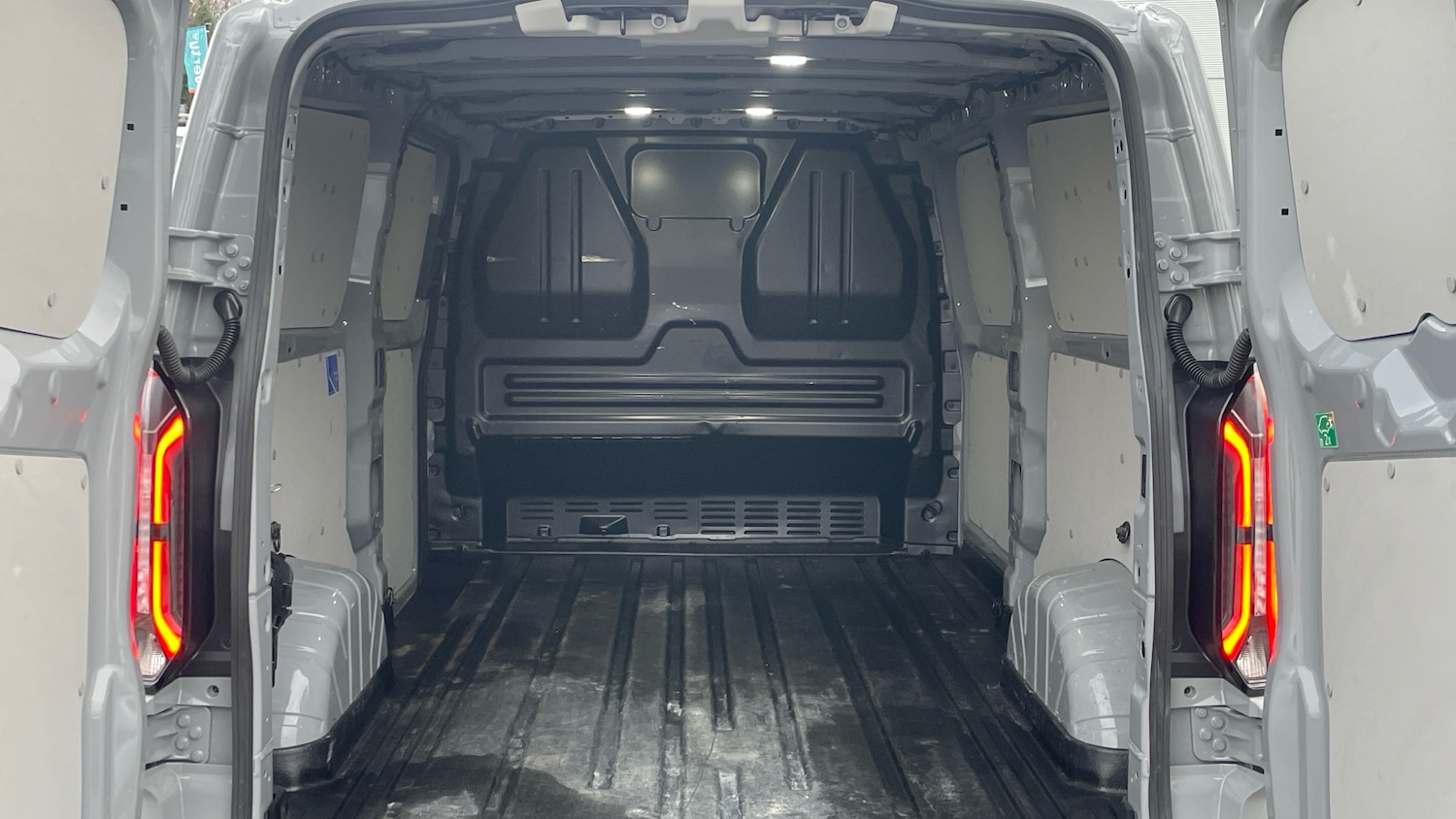 Used Ford Transit Custom 2025 for sale - 77998231: Photo 3