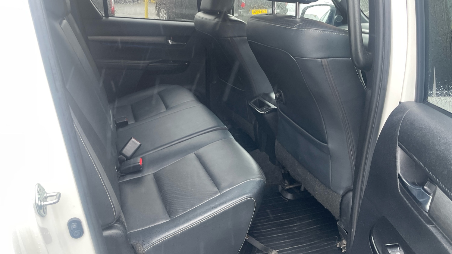 Used Toyota Hilux 2022 for sale - 77945306: Photo 17