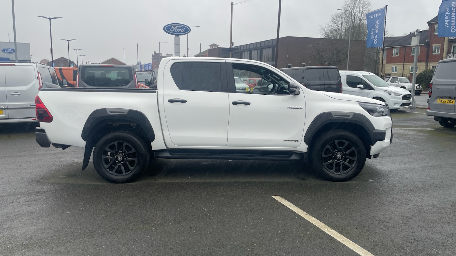 Used Toyota Hilux 2022 for sale - 77945306: Photo 20