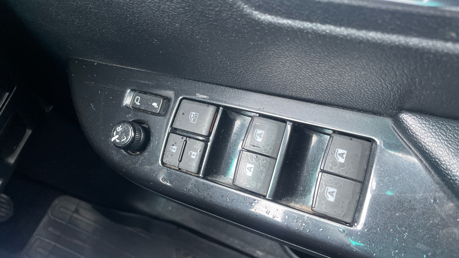 Used Toyota Hilux 2022 for sale - 77945306: Photo 28