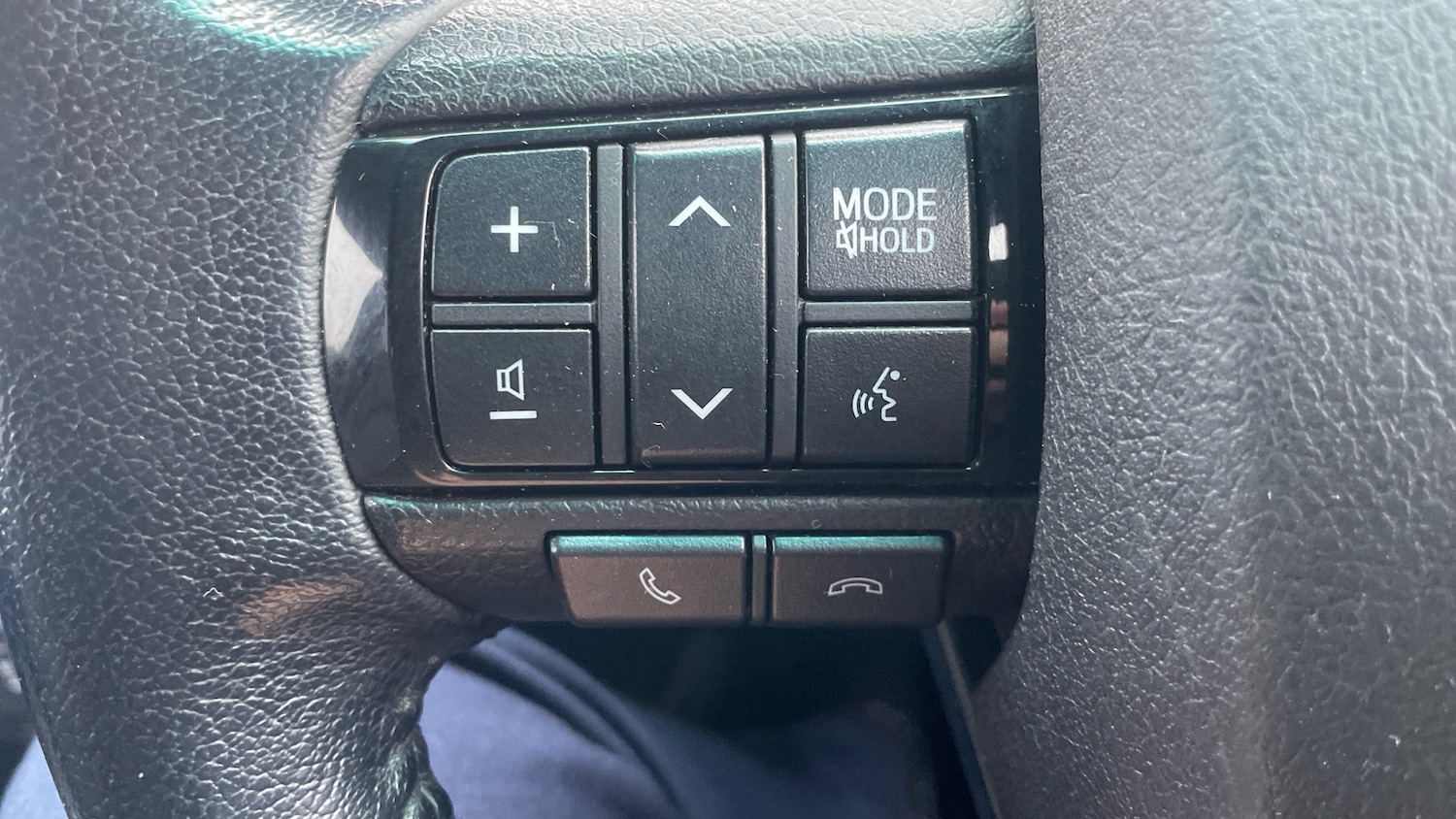 Used Toyota Hilux 2022 for sale - 77945306: Photo 8