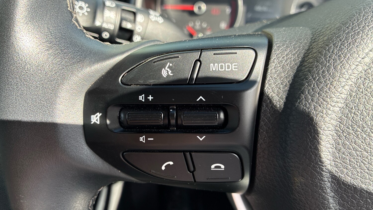 Used Kia Stonic 2022 for sale - 76766841: Photo 22