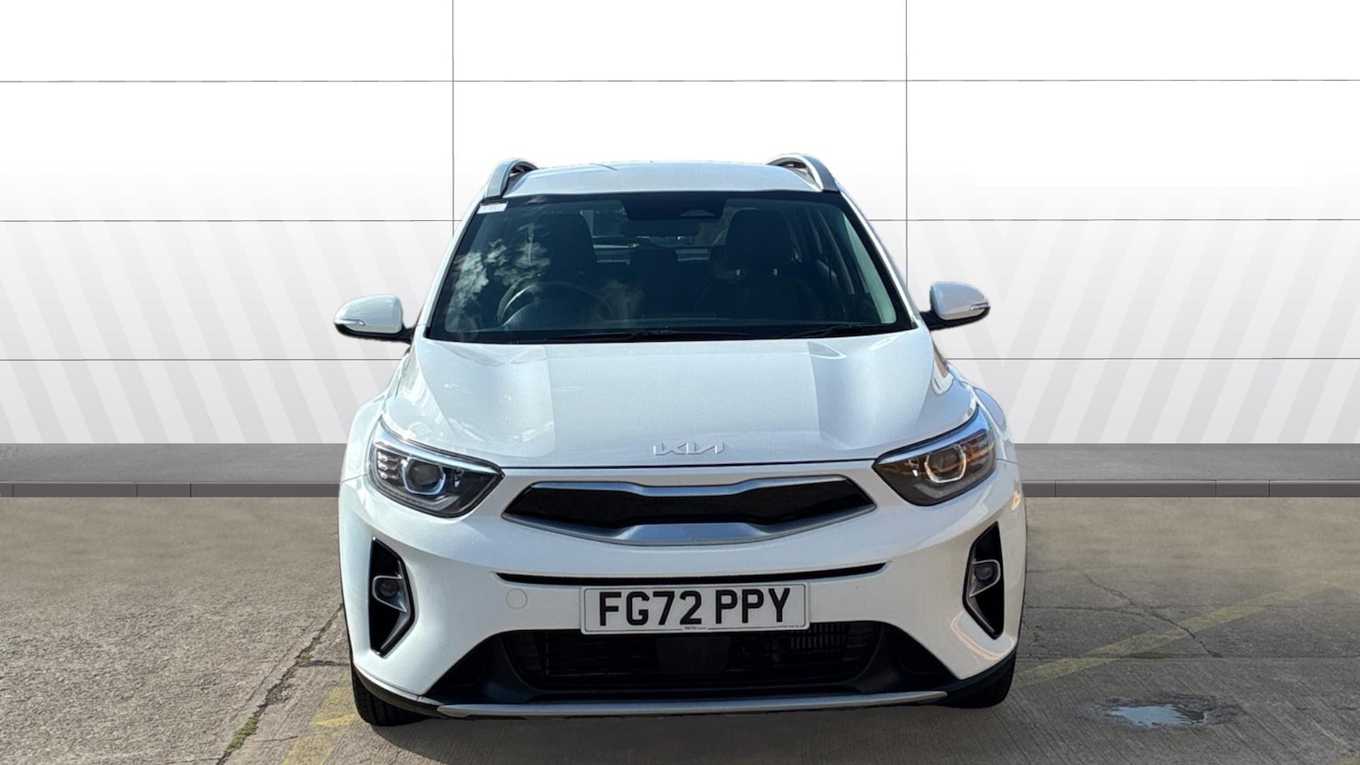 Used Kia Stonic 2022 for sale - 76766841: Photo 3