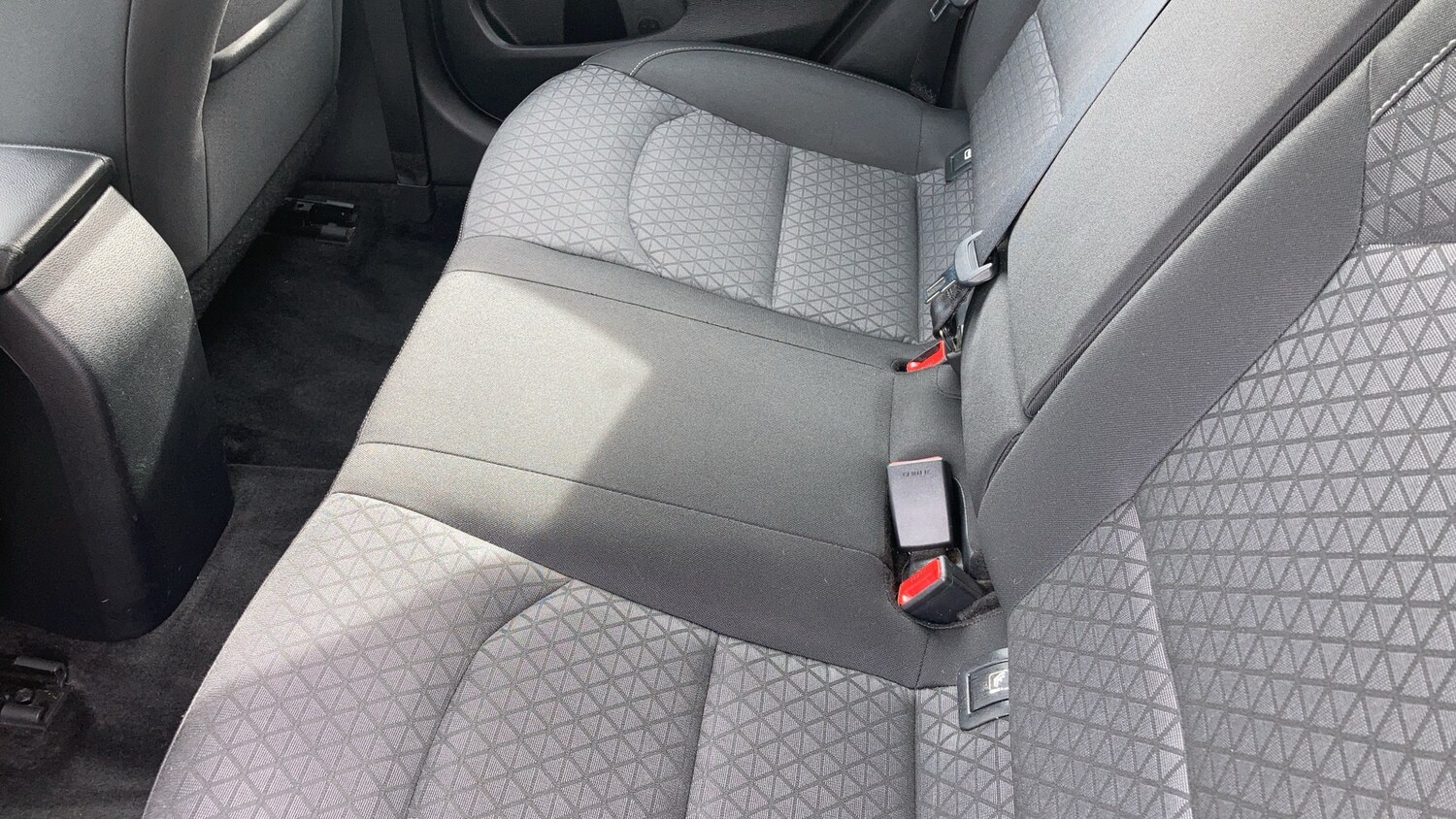 Used Kia XCeed 2020 for sale - 76120125: Photo 29