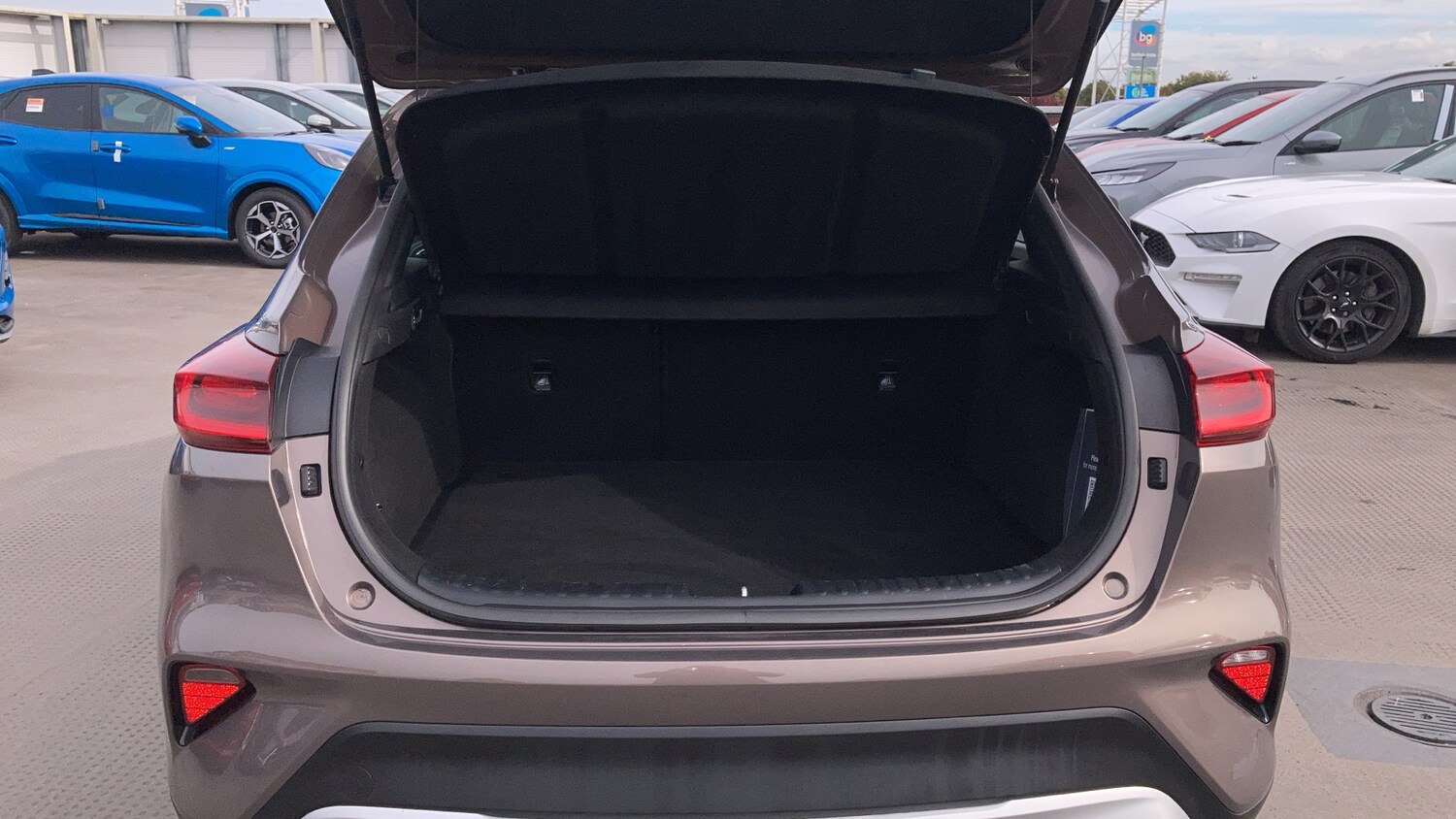 Used Kia XCeed 2020 for sale - 76120125: Photo 32