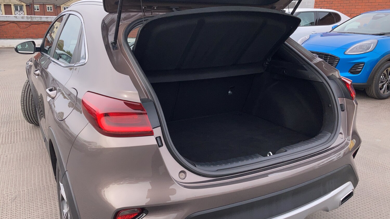 Used Kia XCeed 2020 for sale - 76120125: Photo 42