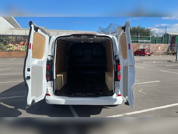 Used Ford Transit Custom 2024 for sale - 76045928: Photo 3