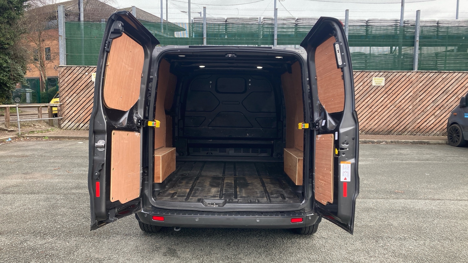 Used Ford Transit Custom 2022 for sale - 77945307: Photo 22