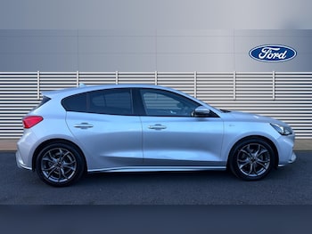 Used Ford Focus 2021 for sale - 77745325: Photo