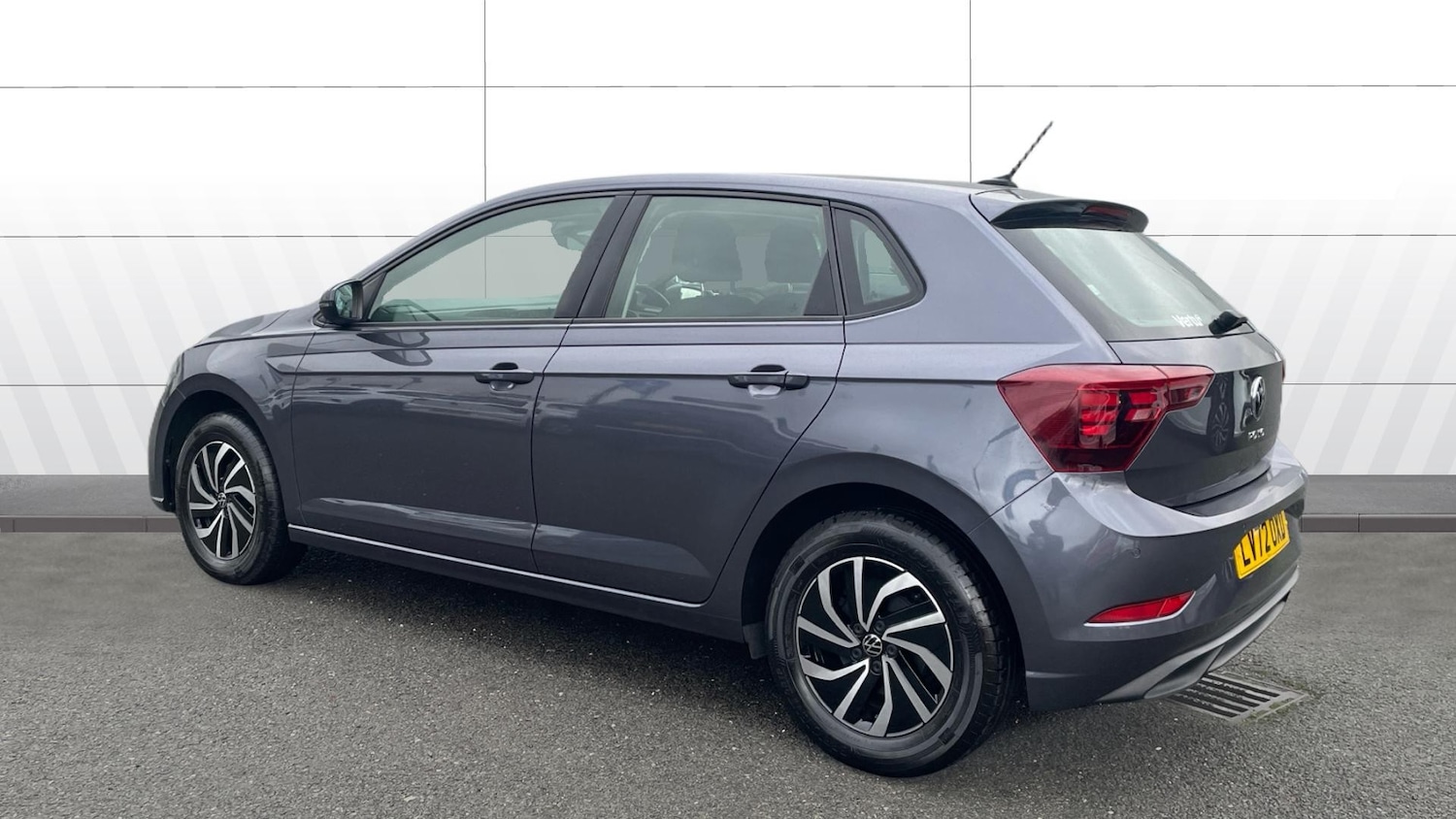 Used Volkswagen Polo 2022 for sale - 76896790: Photo 2