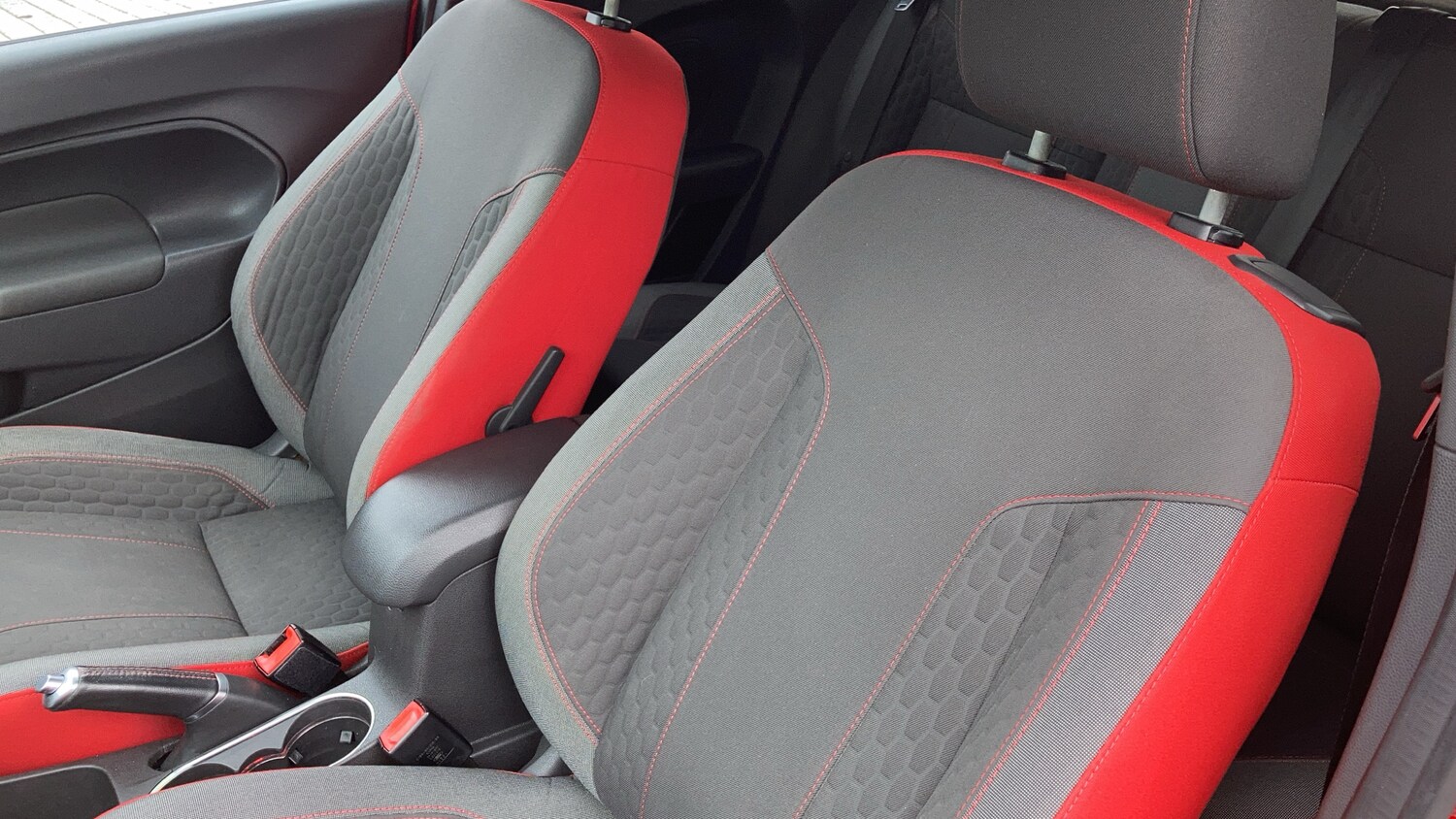 Used Ford Fiesta 2017 for sale - 77530159: Photo 15