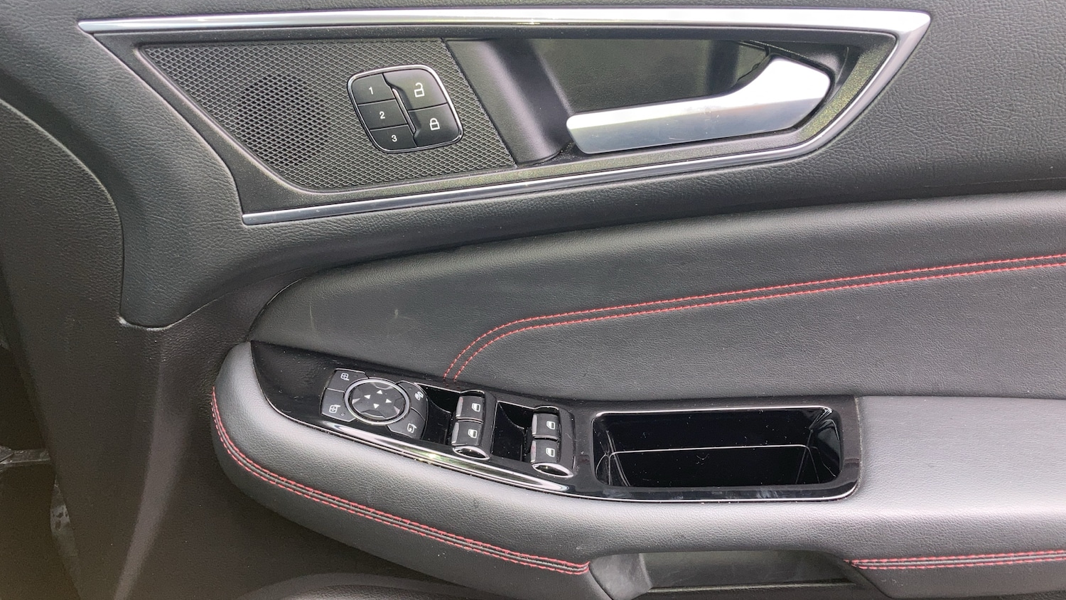 Used Ford S-Max 2022 for sale - 76627787: Photo 36