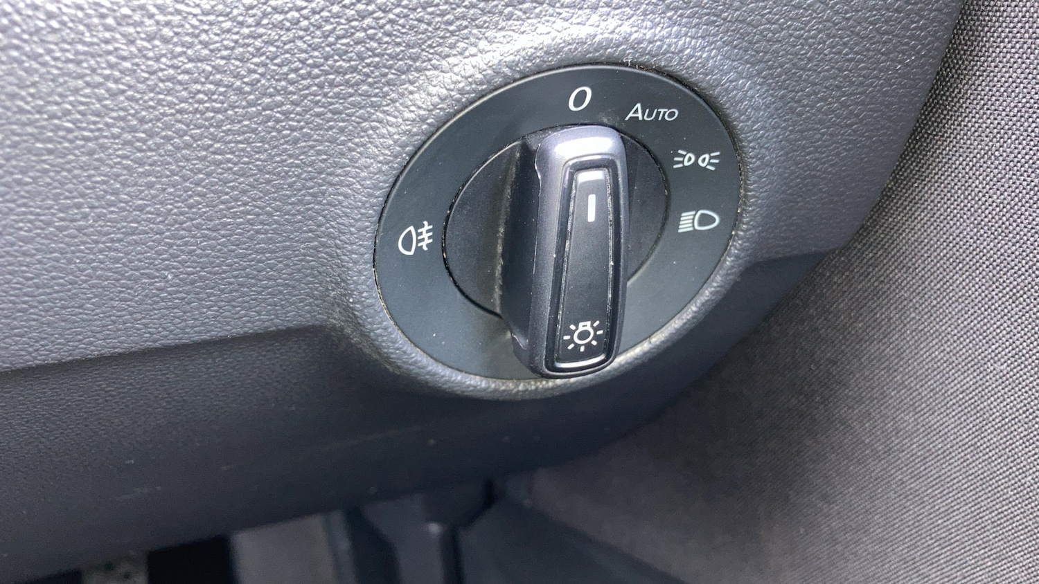 Used Volkswagen T-Roc 2023 for sale - 78105463: Photo 18