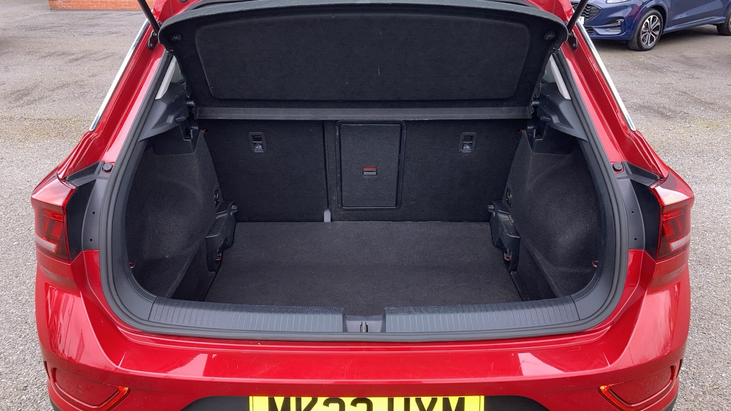 Used Volkswagen T-Roc 2023 for sale - 78105463: Photo 21