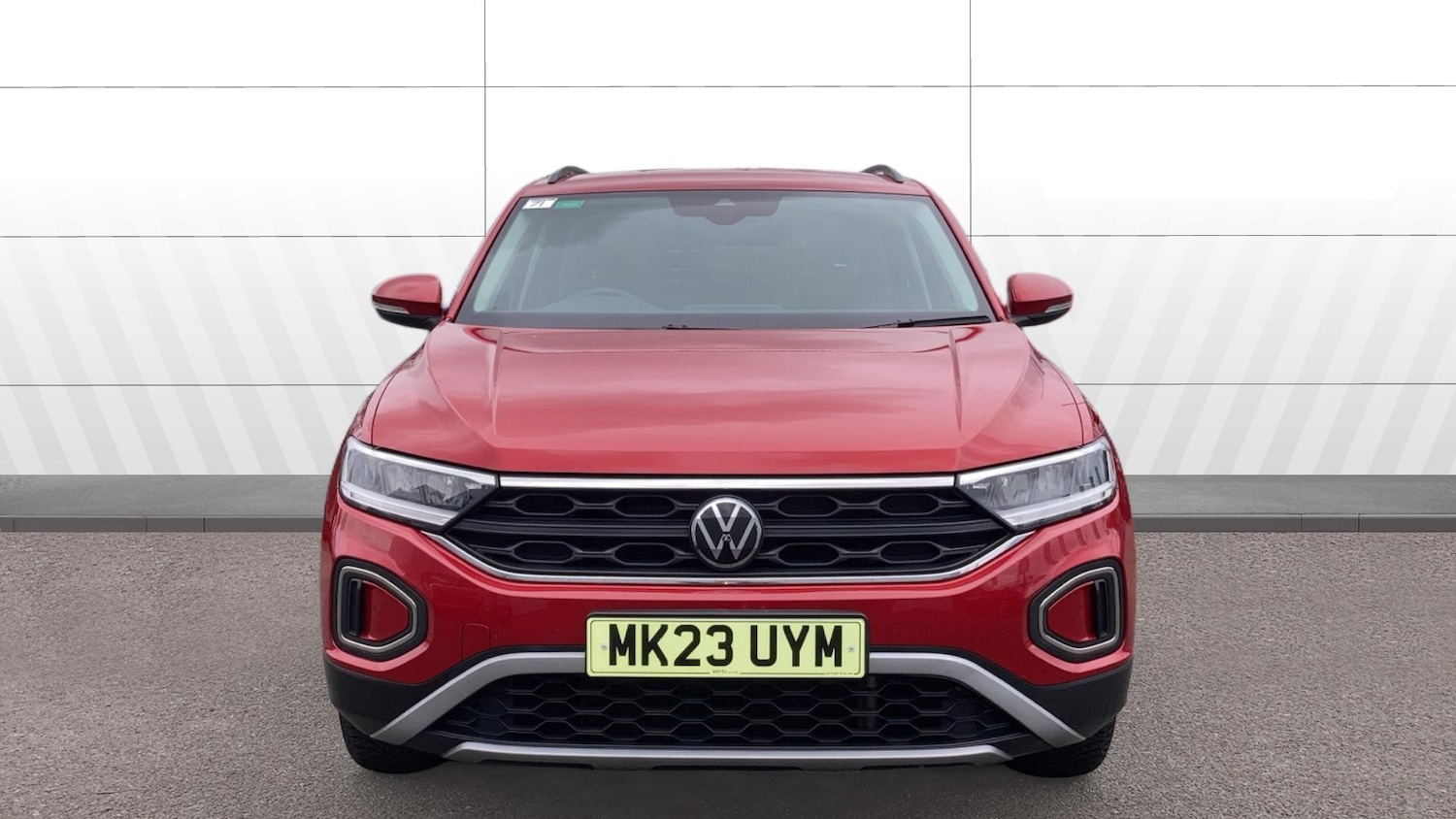 Used Volkswagen T-Roc 2023 for sale - 78105463: Photo 3