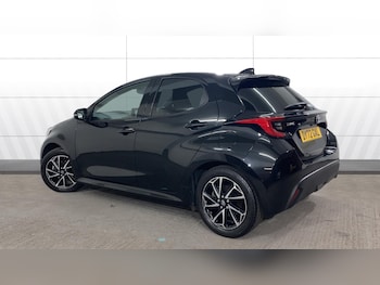 Used Toyota Yaris 2022 for sale - 76652219: Photo