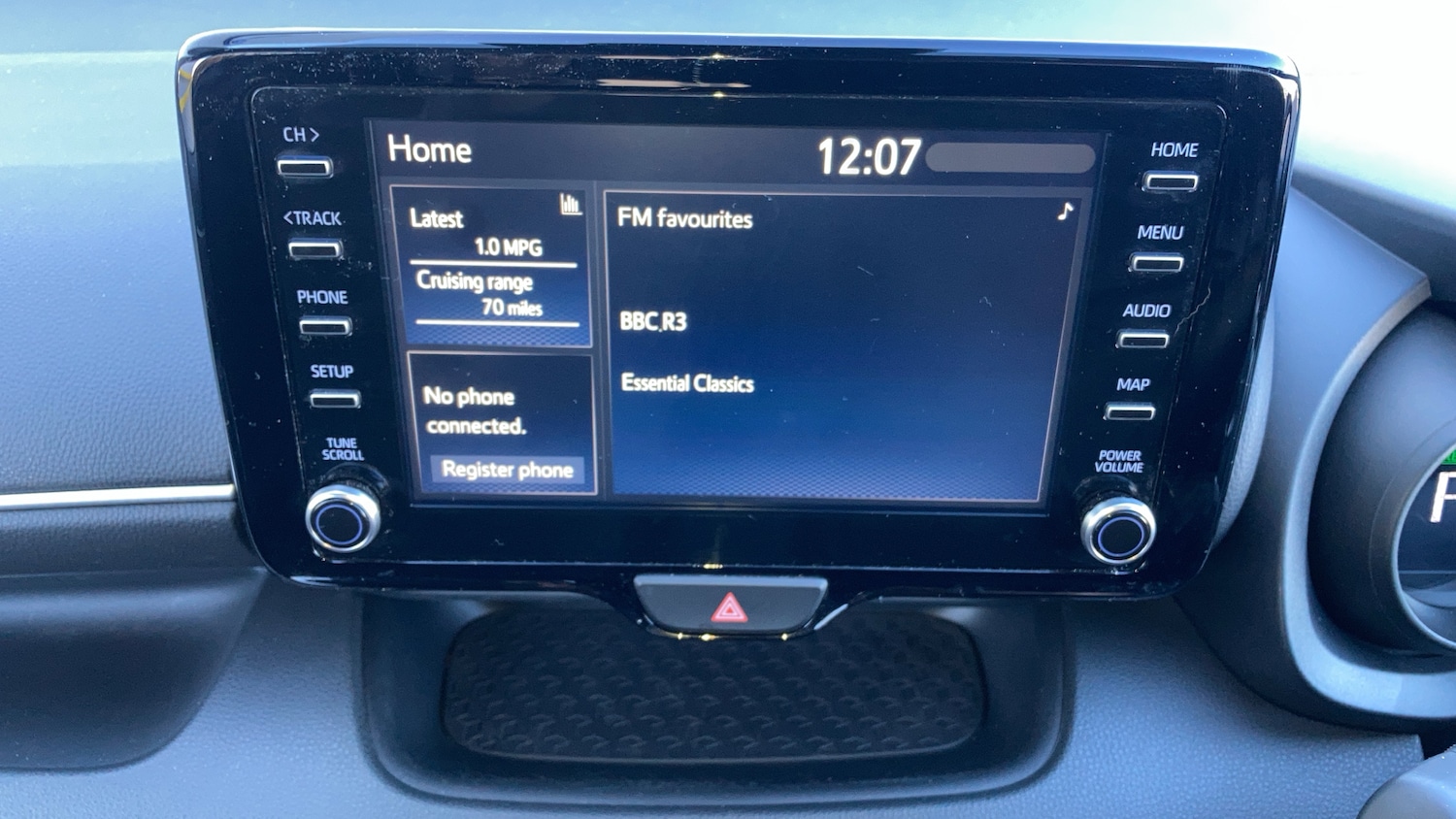 Used Toyota Yaris 2022 for sale - 76652219: Photo 41