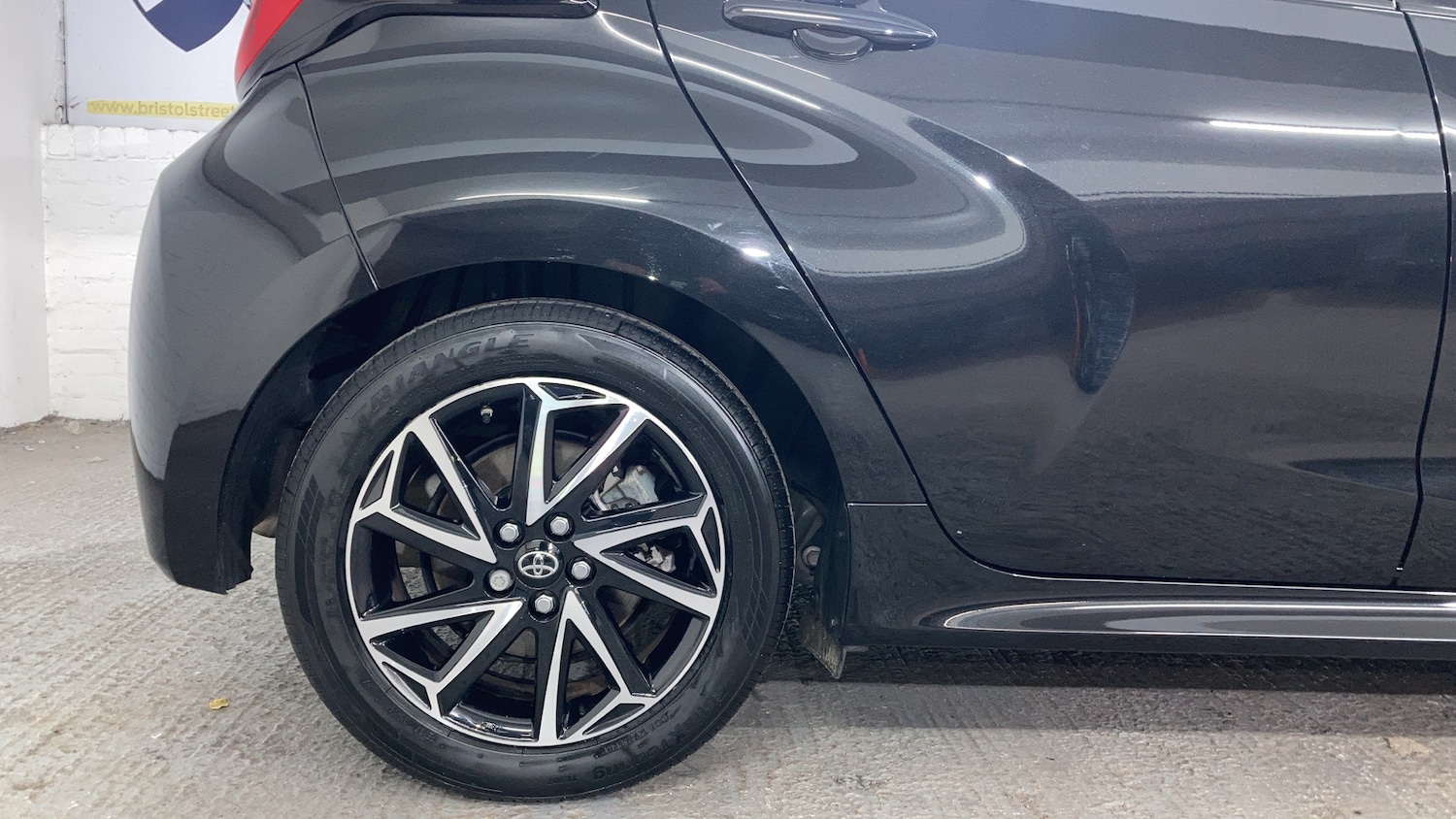 Used Toyota Yaris 2022 for sale - 76652219: Photo 7