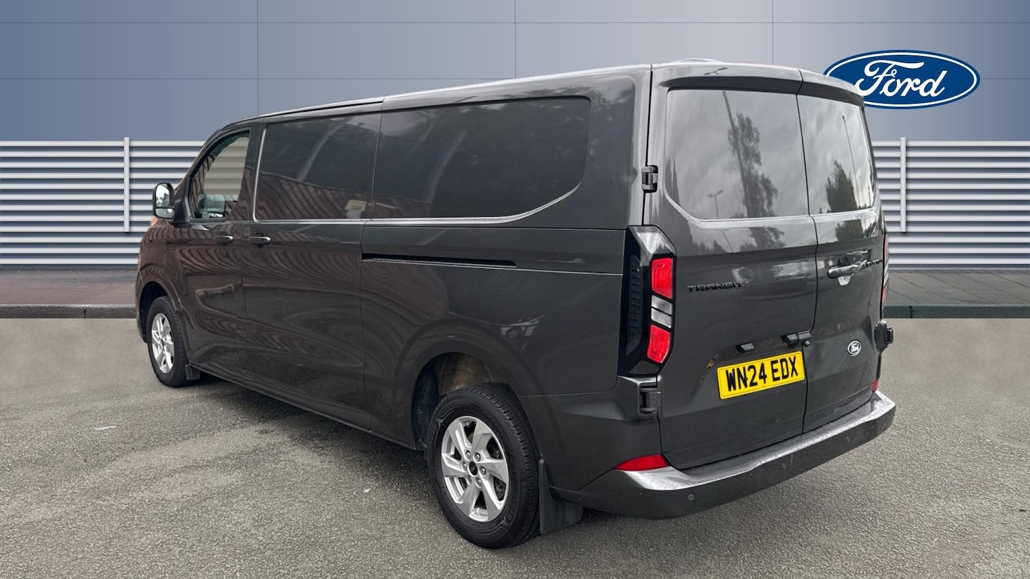 Used Ford Transit Custom 2024 for sale - 76157095: Photo 2