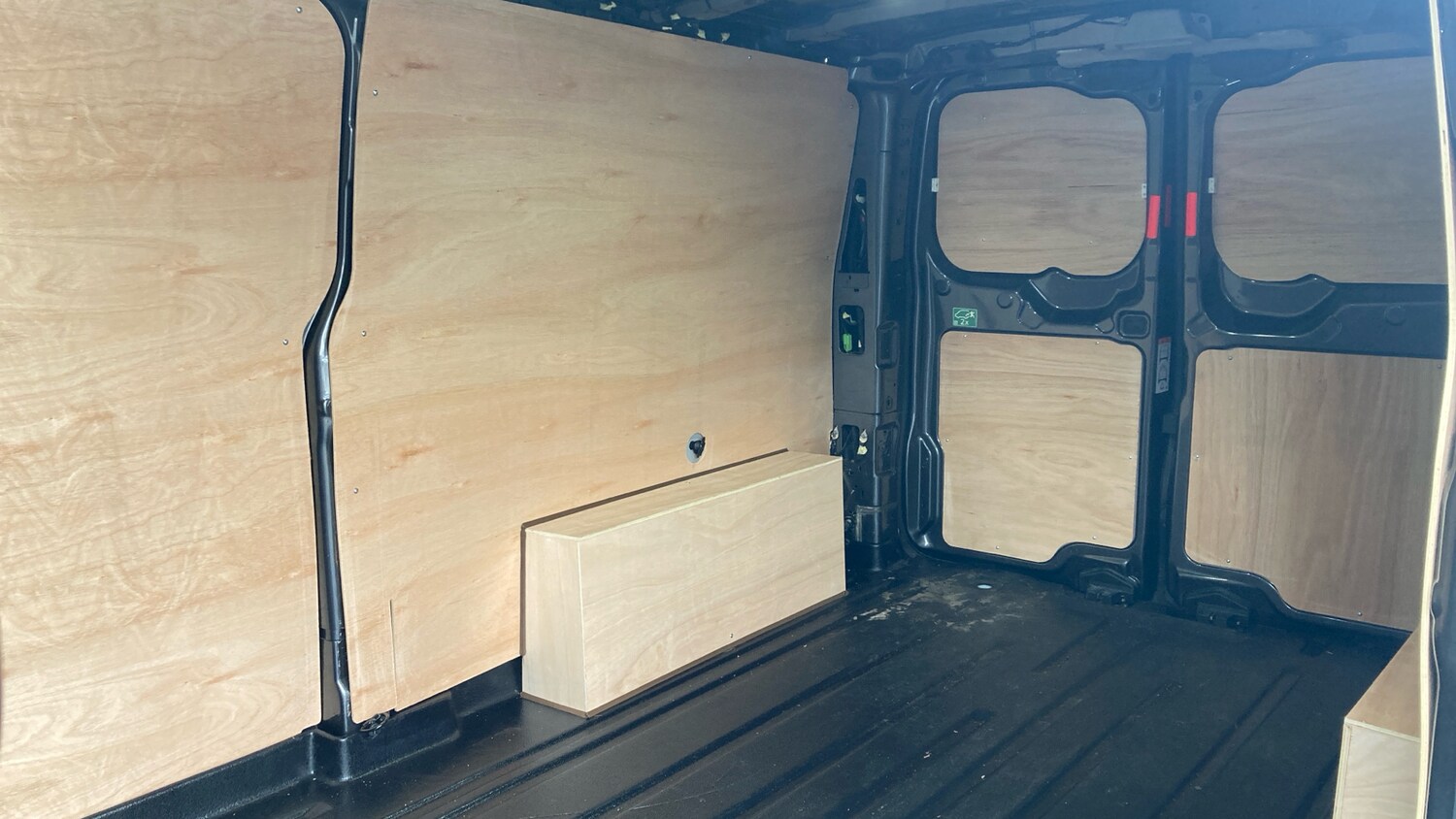 Used Ford Transit Custom 2024 for sale - 76157095: Photo 33