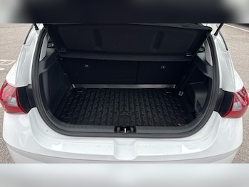 Used Hyundai i20 2021 for sale - 76766793: Photo