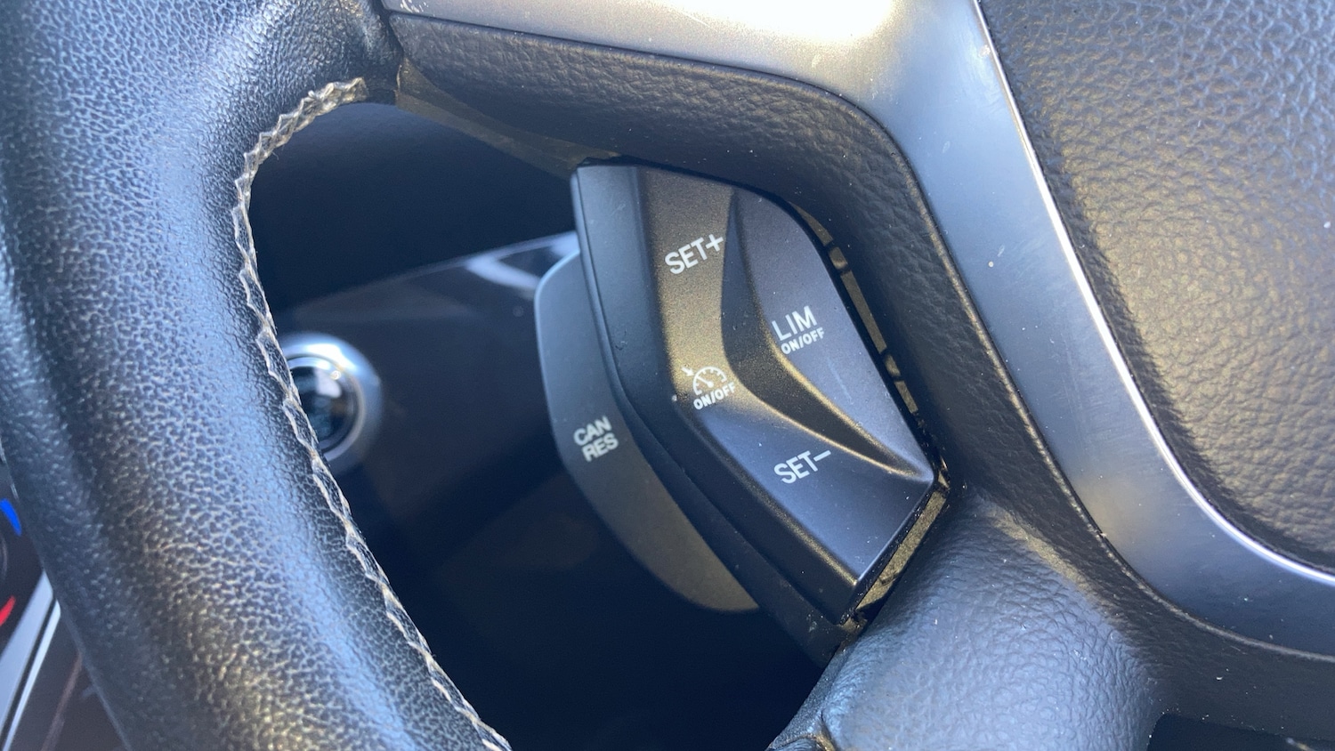 Used Ford Kuga 2015 for sale - 77931560: Photo 19