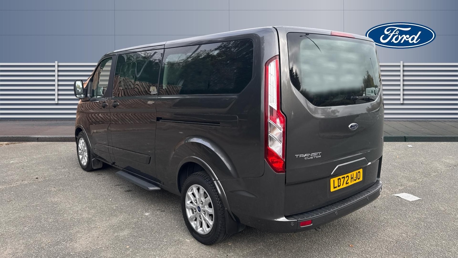 Used Ford Tourneo Custom 2022 for sale - 76299735: Photo 2