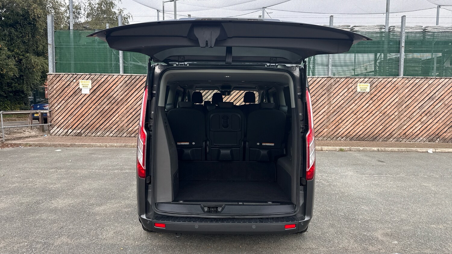 Used Ford Tourneo Custom 2022 for sale - 76299735: Photo 3