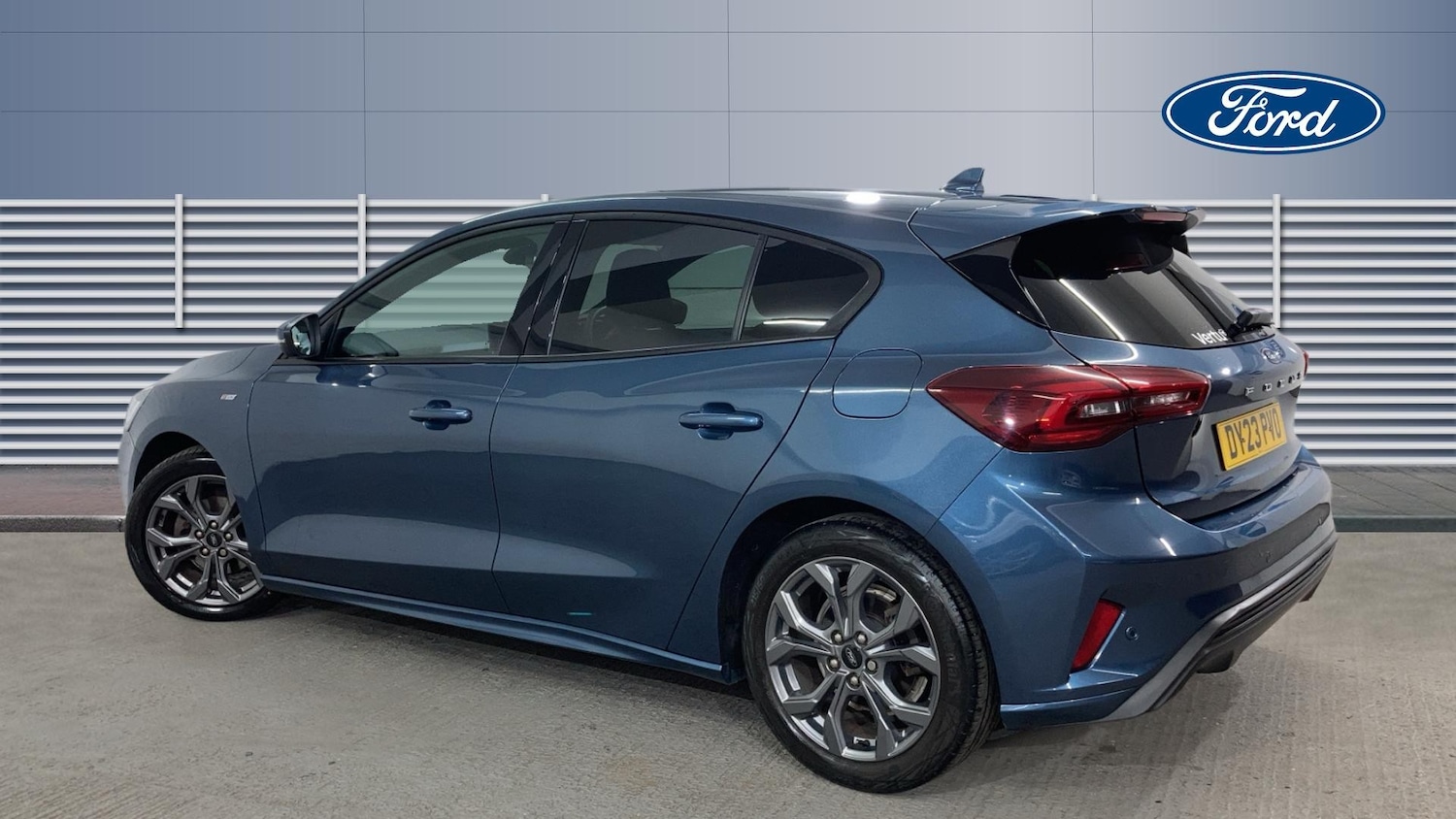 Used Ford Focus 2023 for sale - 77687879: Photo 2