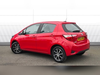 Used Toyota Yaris 2018 for sale - 78420159: Photo