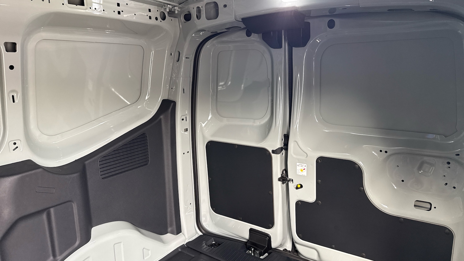 Used Ford Transit Courier 2025 for sale - 77353547: Photo 19